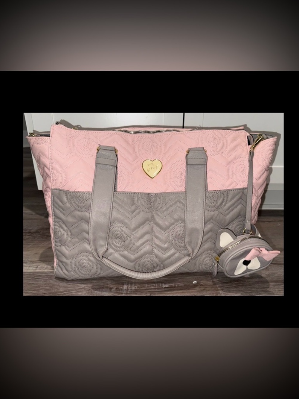 Betsy Johnson Rose Stitch Baby Bag in great condition